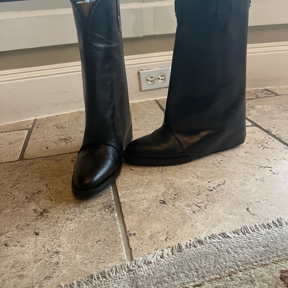 Cowgirl leather boots, brand new, size 10
